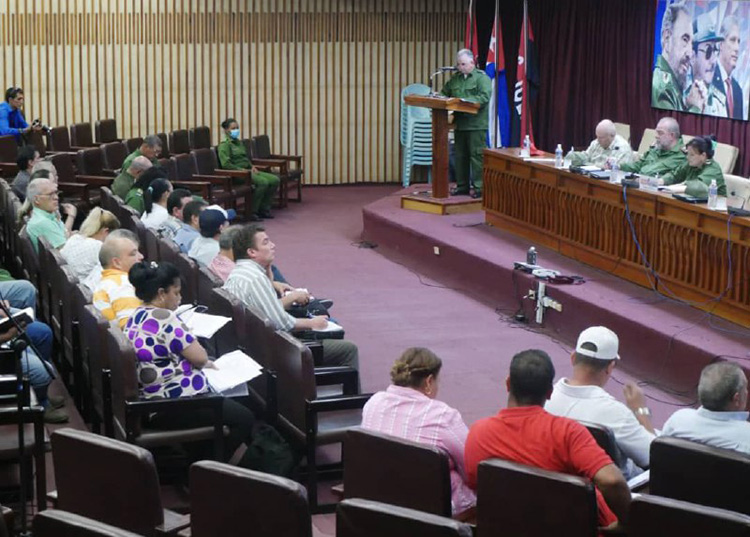 Chequea Primer Ministro cubano recuperación de Pinar del Río