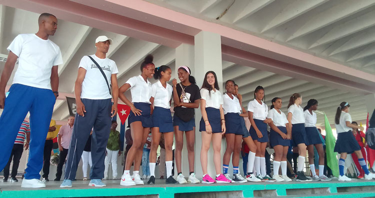 Deporte-curso-escolar-Guerrillero-Pinar-del-Rio-Cuba-750x396-1