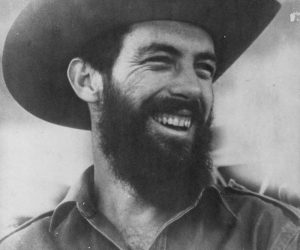 Camilo Cienfuegos Cuba09 300x250 1